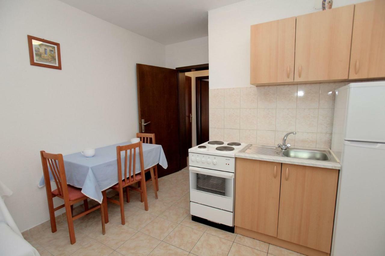 Apartments Maja - Sea View Trogir Exterior photo
