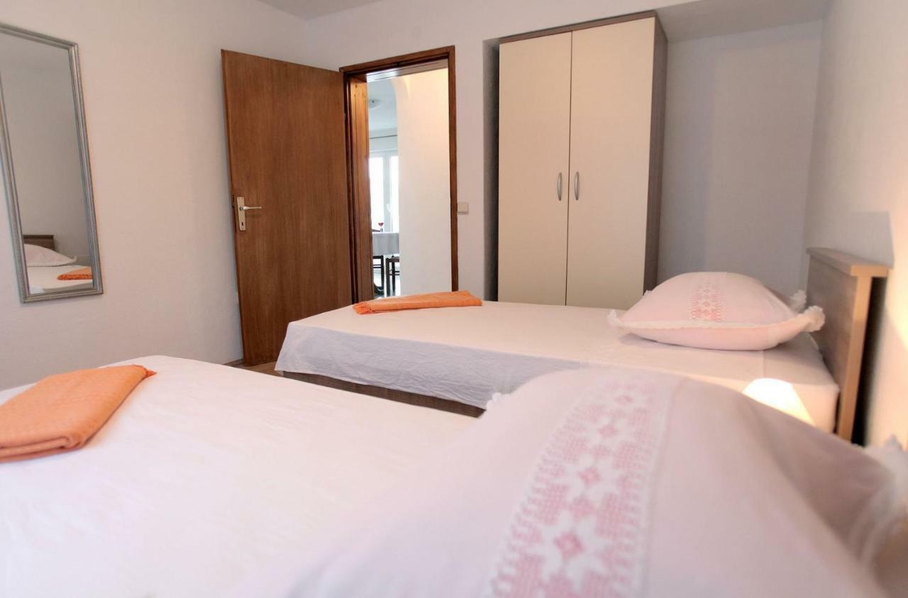Apartments Maja - Sea View Trogir Exterior photo