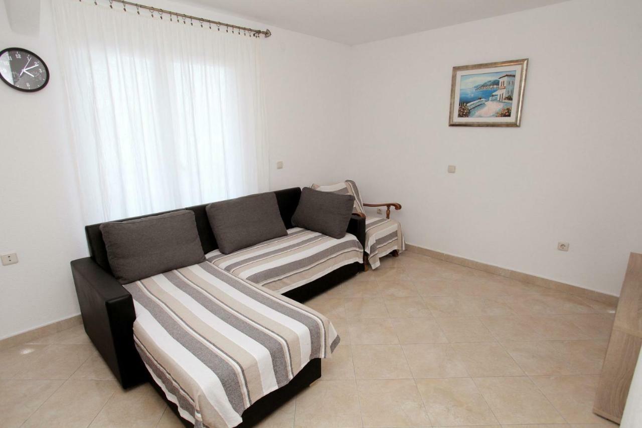Apartments Maja - Sea View Trogir Exterior photo
